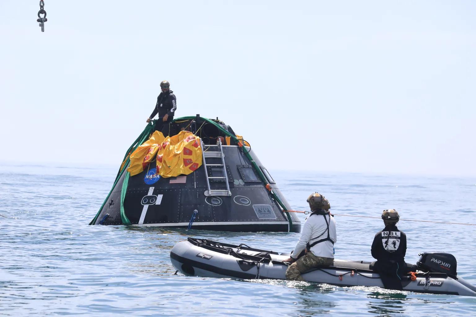 Emergency Scenarios and Abort Options on Artemis II